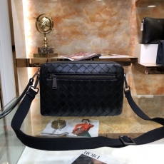 Mens Bottega Veneta Satchel Bags